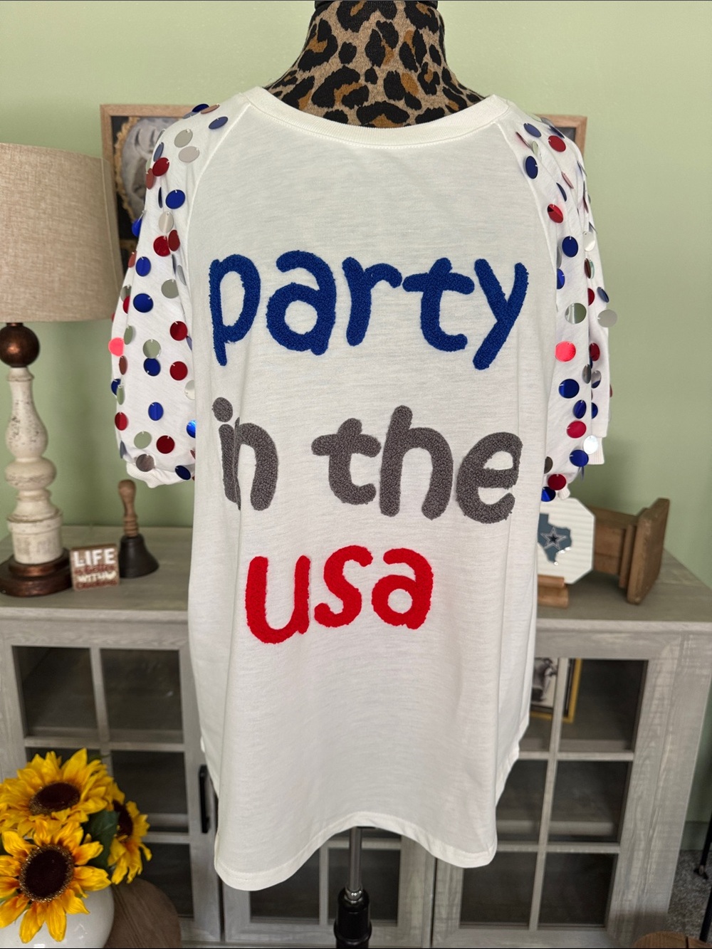Party in the USA White Tee by BIBI  Sz Large  NWT